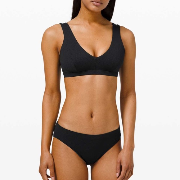 lululemon athletica Other - Lululemon Waterside Honeycomb Swimsuit top.